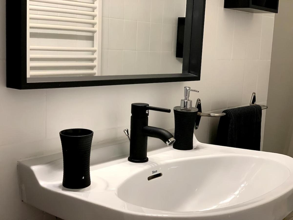 Pyrene Holidays- Residence Le Grand Hotel - Studio Lumineux A 2 Pas Des Thermes De Capvern Les Bains Екстер'єр фото