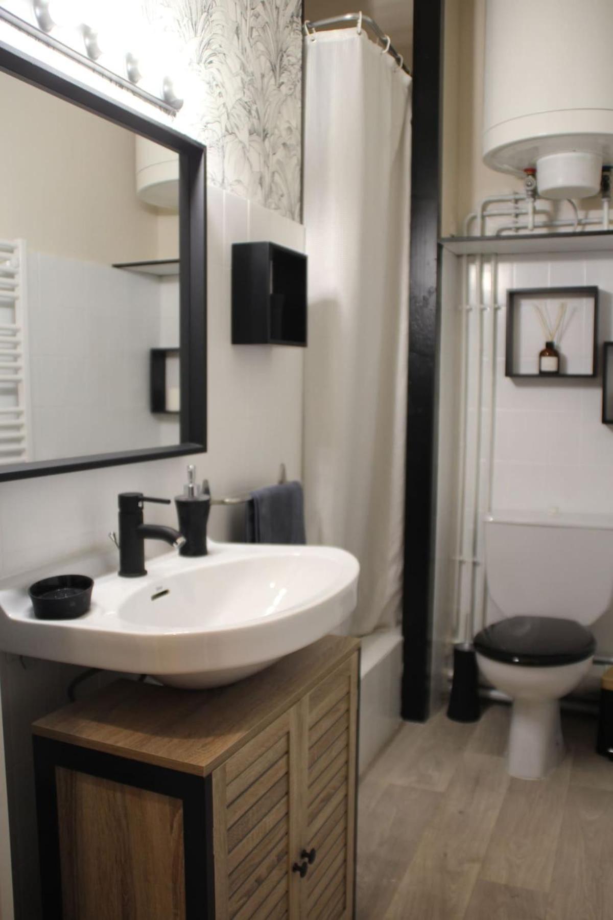 Pyrene Holidays- Residence Le Grand Hotel - Studio Lumineux A 2 Pas Des Thermes De Capvern Les Bains Екстер'єр фото